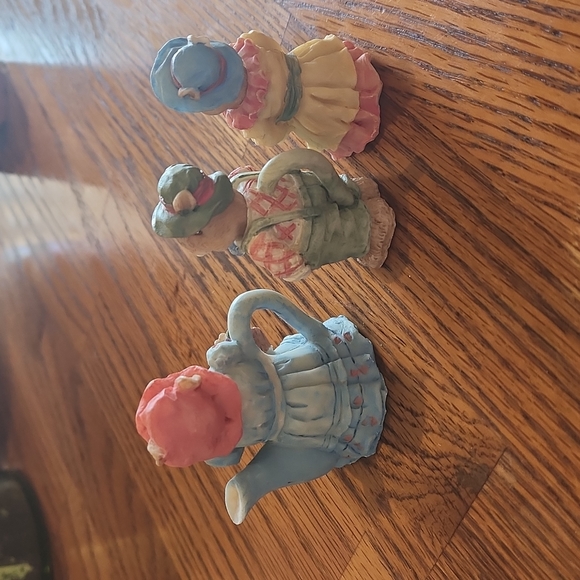 Whimsical rabbit/mouse mini tea set - Picture 5 of 8